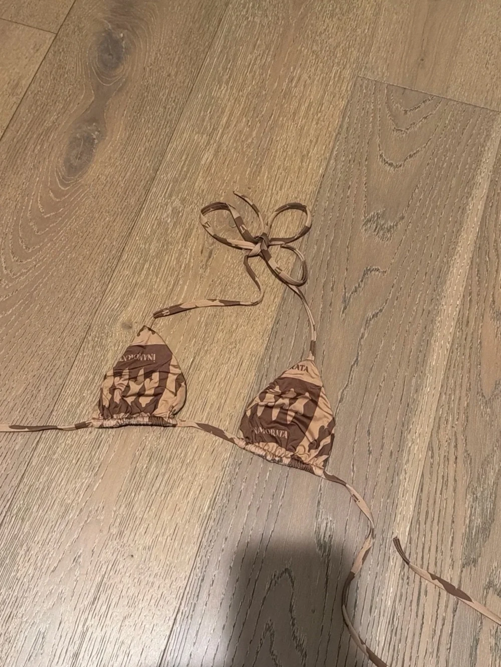 iNAMORATA Brown & Tan Patterned Triangle High-Cut Bikini - Picture 2 of 2
